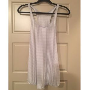 Lululemon singlet size 10